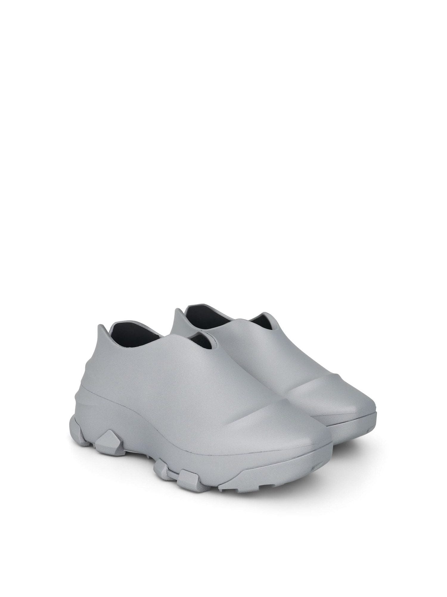 Givenchy Men's Monumental Mallow Hybrid Shoe in Silver BHZ013H13W040