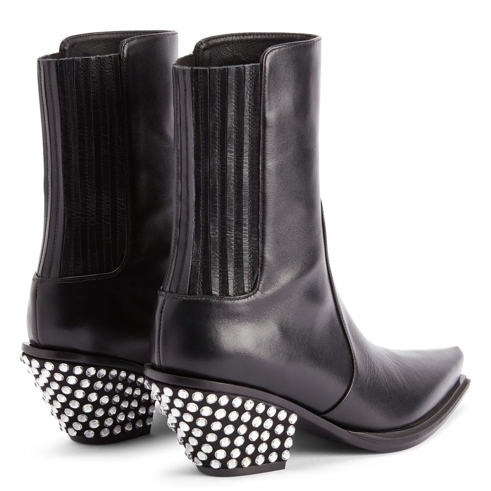 Giuseppe Zanotti Yanhira Ankle Boots