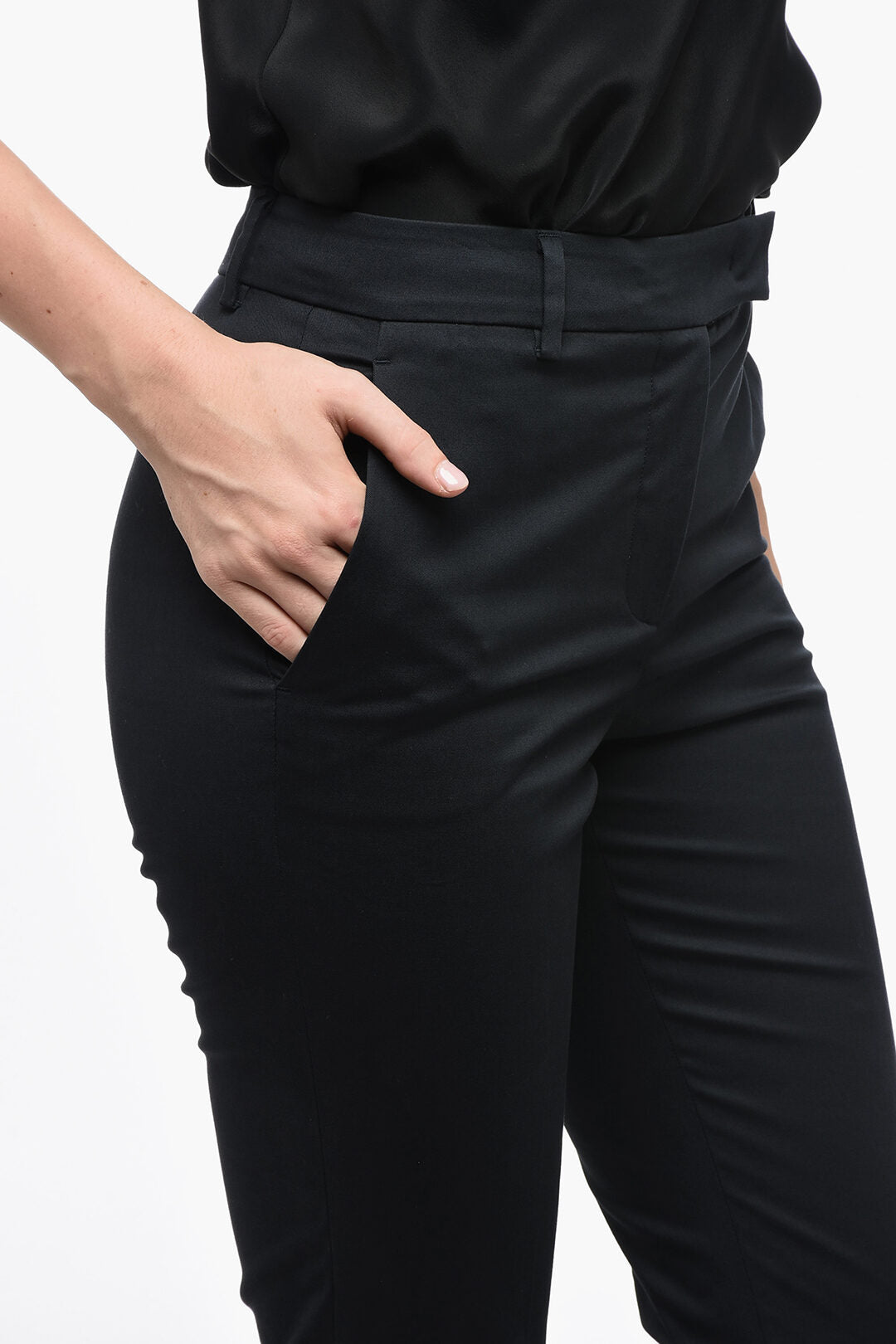 QL2 Cropped Fit NELLIE Pants with Bootcut Bottom