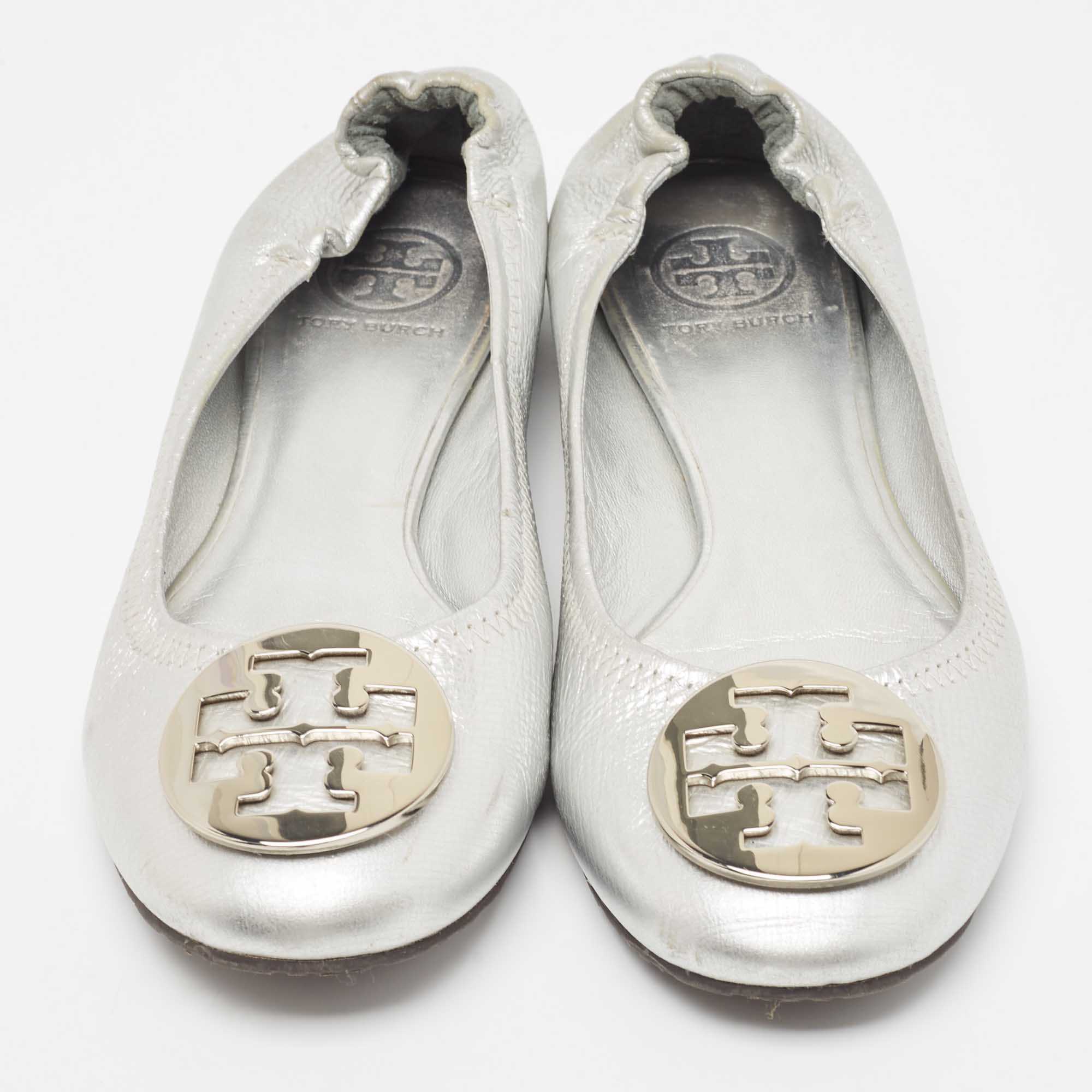 Tory Burch Metallic Silver Leather Reva Scrunch Ballet Flats Size 39