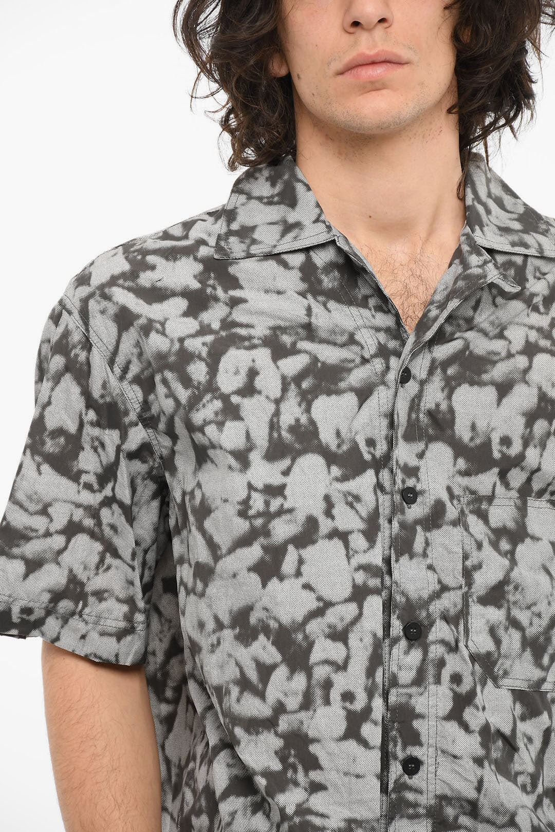 44 Label Group Printed ZERFALL Short-sleeved Shirt with Breast Pocket